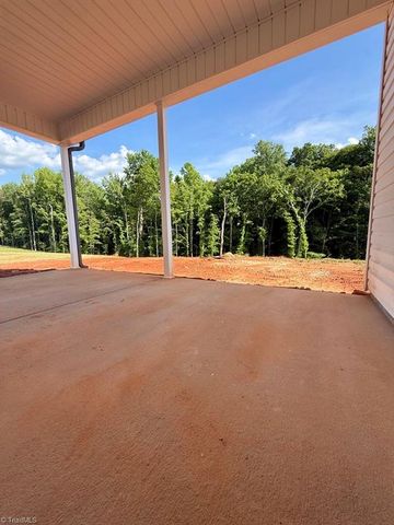 377 Enclave Drive, Clemmons, NC 27012