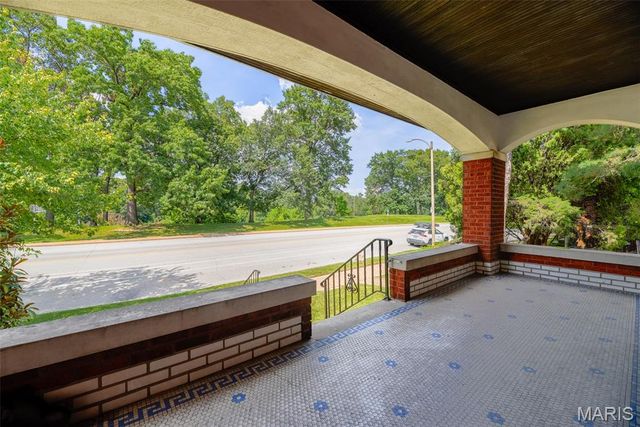 6608 Oakland Avenue, St Louis, MO 63139