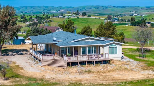 1876 Rancho Lomas Way, San Miguel, CA 93451