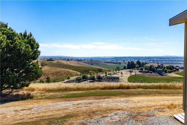 1876 Rancho Lomas Way, San Miguel, CA 93451