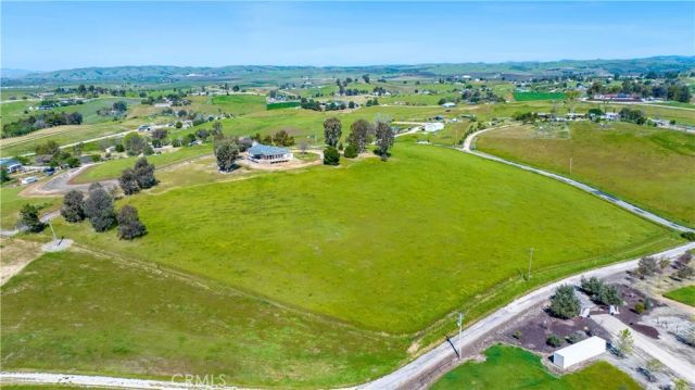 1876 Rancho Lomas Way, San Miguel, CA 93451