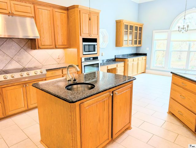 163 L E PHILLIPS ROAD, Eros, LA 71238