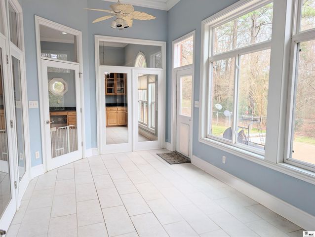 163 L E PHILLIPS ROAD, Eros, LA 71238