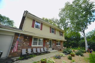 21945 Galahad LANE, Brookfield, WI 53045