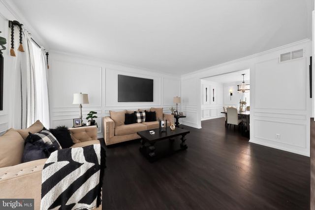 106 COVENTRY LN, Swedesboro, NJ 08085