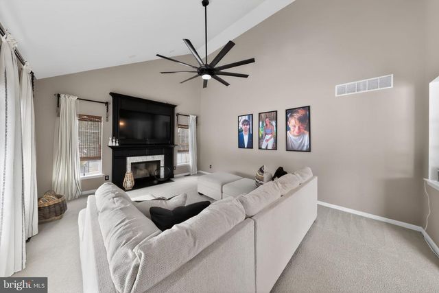 106 COVENTRY LN, Swedesboro, NJ 08085