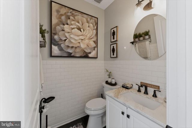 106 COVENTRY LN, Swedesboro, NJ 08085