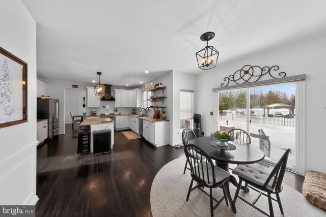 106 COVENTRY LN, Swedesboro, NJ 08085