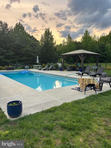 106 COVENTRY LN, Swedesboro, NJ 08085