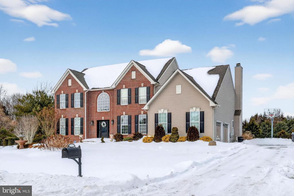 106 COVENTRY LN, Swedesboro, NJ 08085