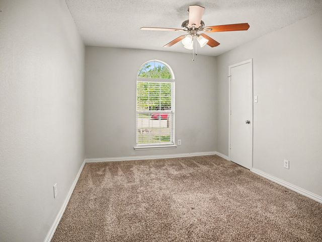 636 Dover Heights Trail, Mansfield, TX 76063