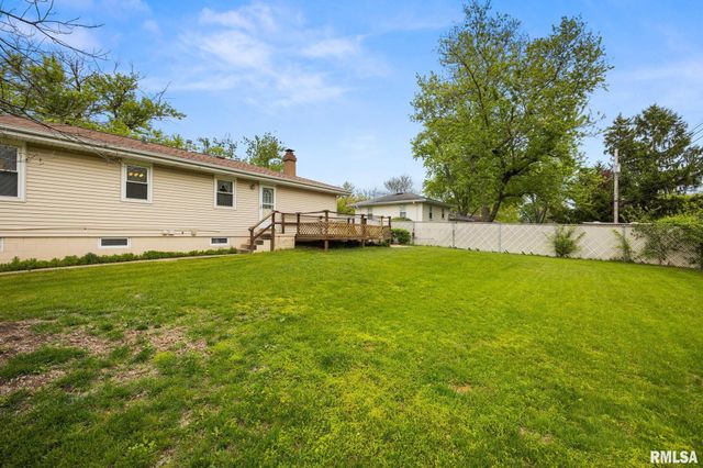 2706 W HUNTINGTON Drive, Peoria, IL 61614