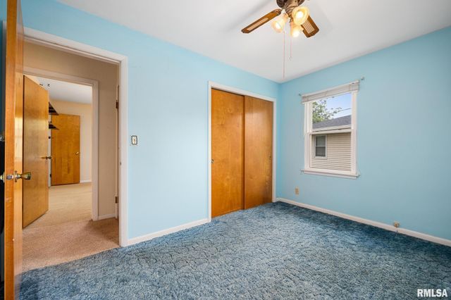 2706 W HUNTINGTON Drive, Peoria, IL 61614
