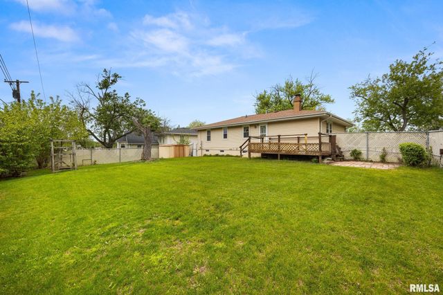 2706 W HUNTINGTON Drive, Peoria, IL 61614
