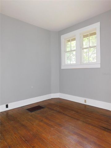 541 NE 11TH STREET, Gainesville, FL 32601