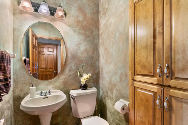10725 55th Ave N, Plymouth, MN 55442