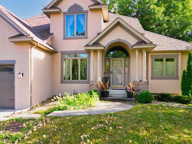 10725 55th Ave N, Plymouth, MN 55442