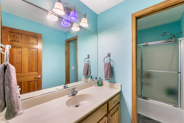 10725 55th Ave N, Plymouth, MN 55442