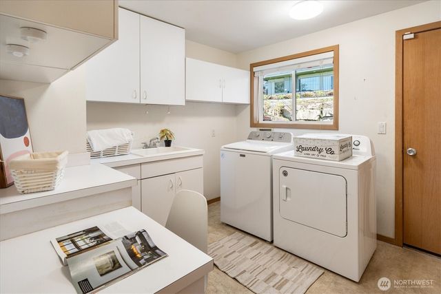 20409 25th Avenue NW, Shoreline, WA 98177