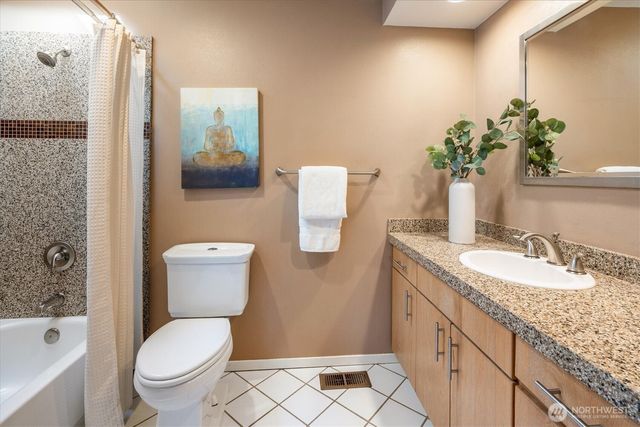 20409 25th Avenue NW, Shoreline, WA 98177