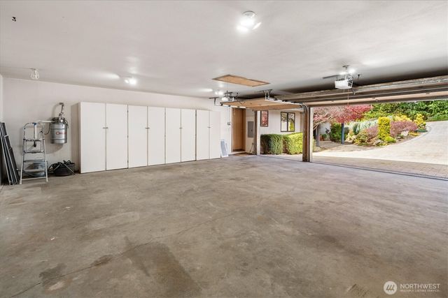 20409 25th Avenue NW, Shoreline, WA 98177