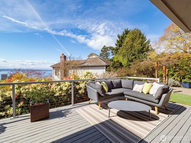 20409 25th Avenue NW, Shoreline, WA 98177