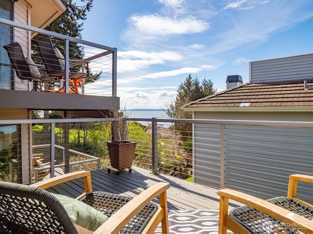 20409 25th Avenue NW, Shoreline, WA 98177