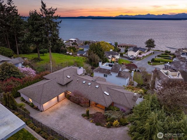 20409 25th Avenue NW, Shoreline, WA 98177