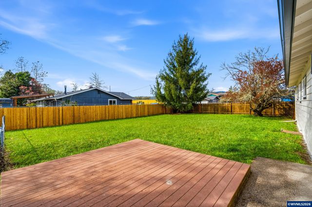 308 S 24th Av, Philomath, OR 97370