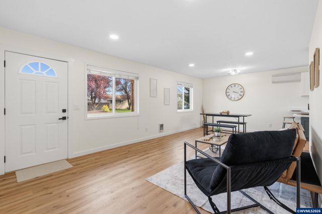 308 S 24th Av, Philomath, OR 97370