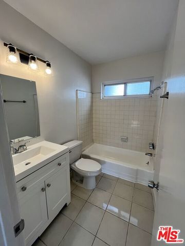 1132 S Oxford Avenue, Los Angeles, CA 90006
