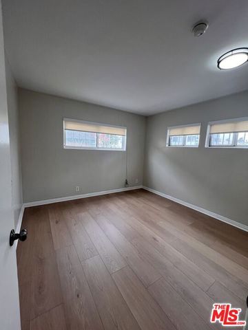 1132 S Oxford Avenue, Los Angeles, CA 90006