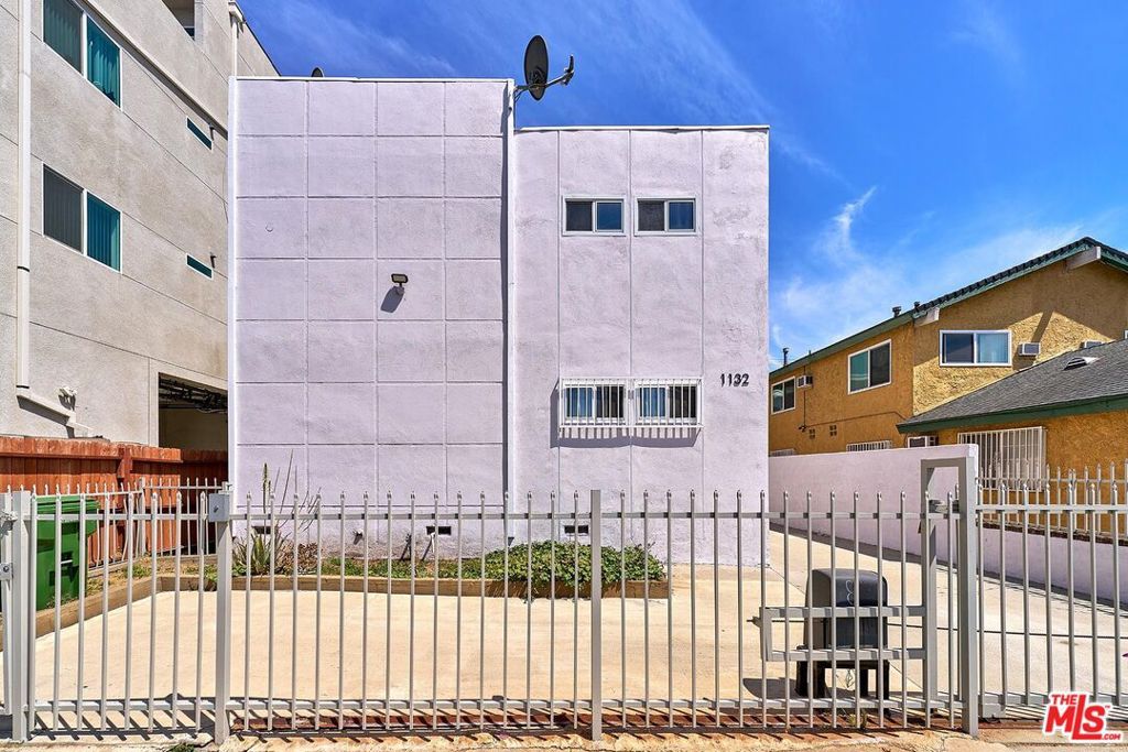 1132 S Oxford Avenue, Los Angeles, CA 90006