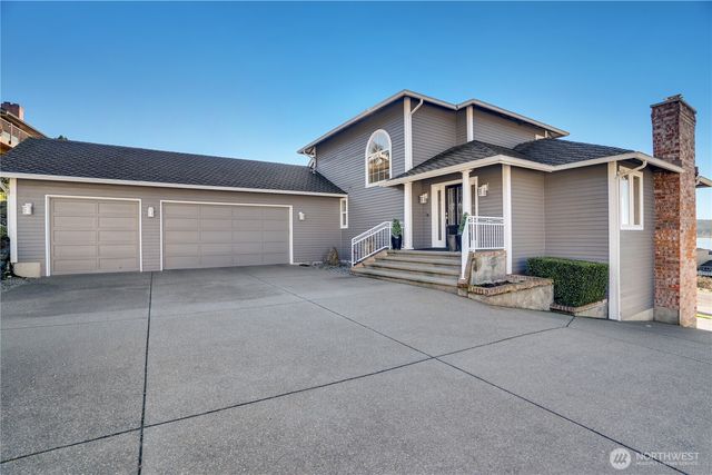 2611 Lemons Beach Road W, University Place, WA 98466