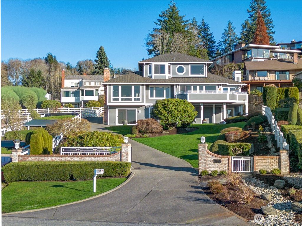 2611 Lemons Beach Road W, University Place, WA 98466