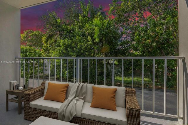 555 NE 123rd St 218-A, North Miami, FL 33161