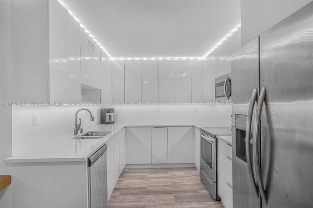 555 NE 123rd St 218-A, North Miami, FL 33161