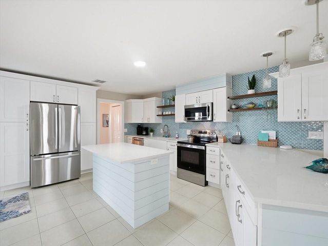 4087 GULF COAST DRIVE, Hernando Beach, FL 34607
