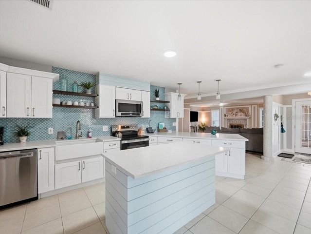 4087 GULF COAST DRIVE, Hernando Beach, FL 34607
