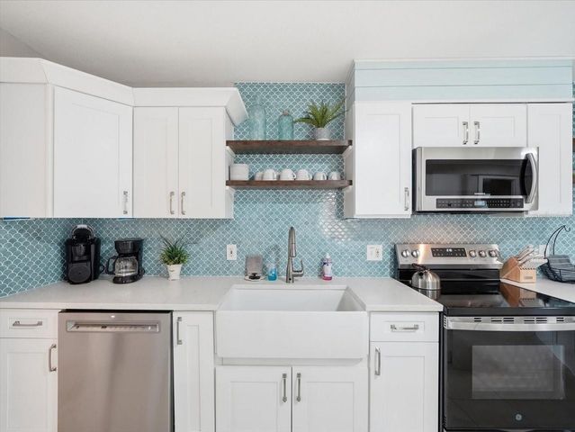 4087 GULF COAST DRIVE, Hernando Beach, FL 34607