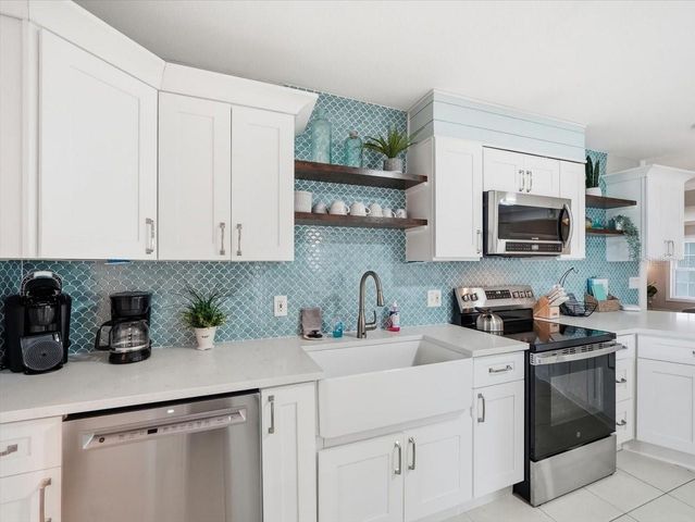 4087 GULF COAST DRIVE, Hernando Beach, FL 34607