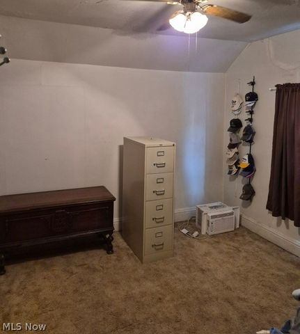 1025 Virginia Ave, Follansbee, WV 26037