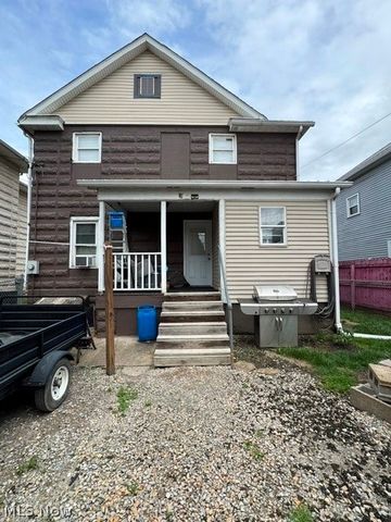 1025 Virginia Ave, Follansbee, WV 26037