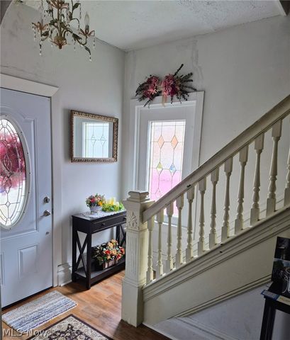1025 Virginia Ave, Follansbee, WV 26037