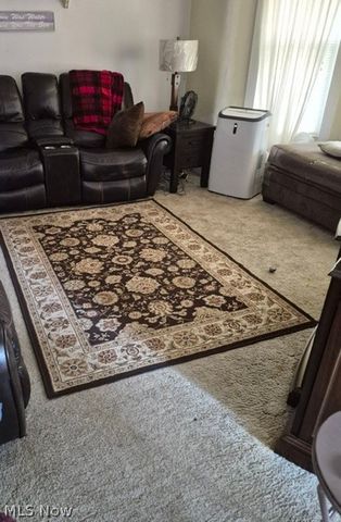 1025 Virginia Ave, Follansbee, WV 26037
