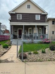 1025 Virginia Ave, Follansbee, WV 26037