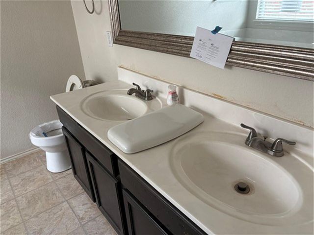 12828 Starbrimson TRL, Elgin, TX 78621