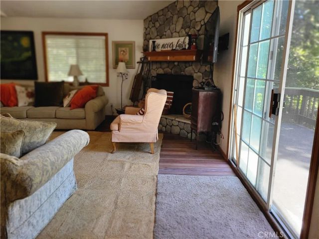 27457 Oakwood, Lake Arrowhead, CA 92352