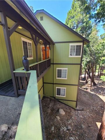 27457 Oakwood, Lake Arrowhead, CA 92352