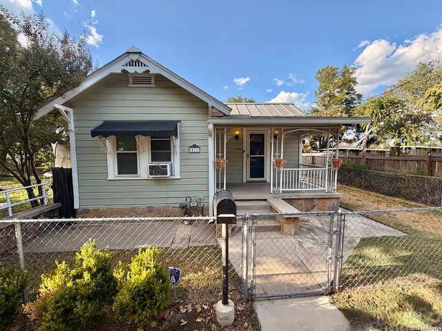 511 Torreon, San Antonio, TX 78207